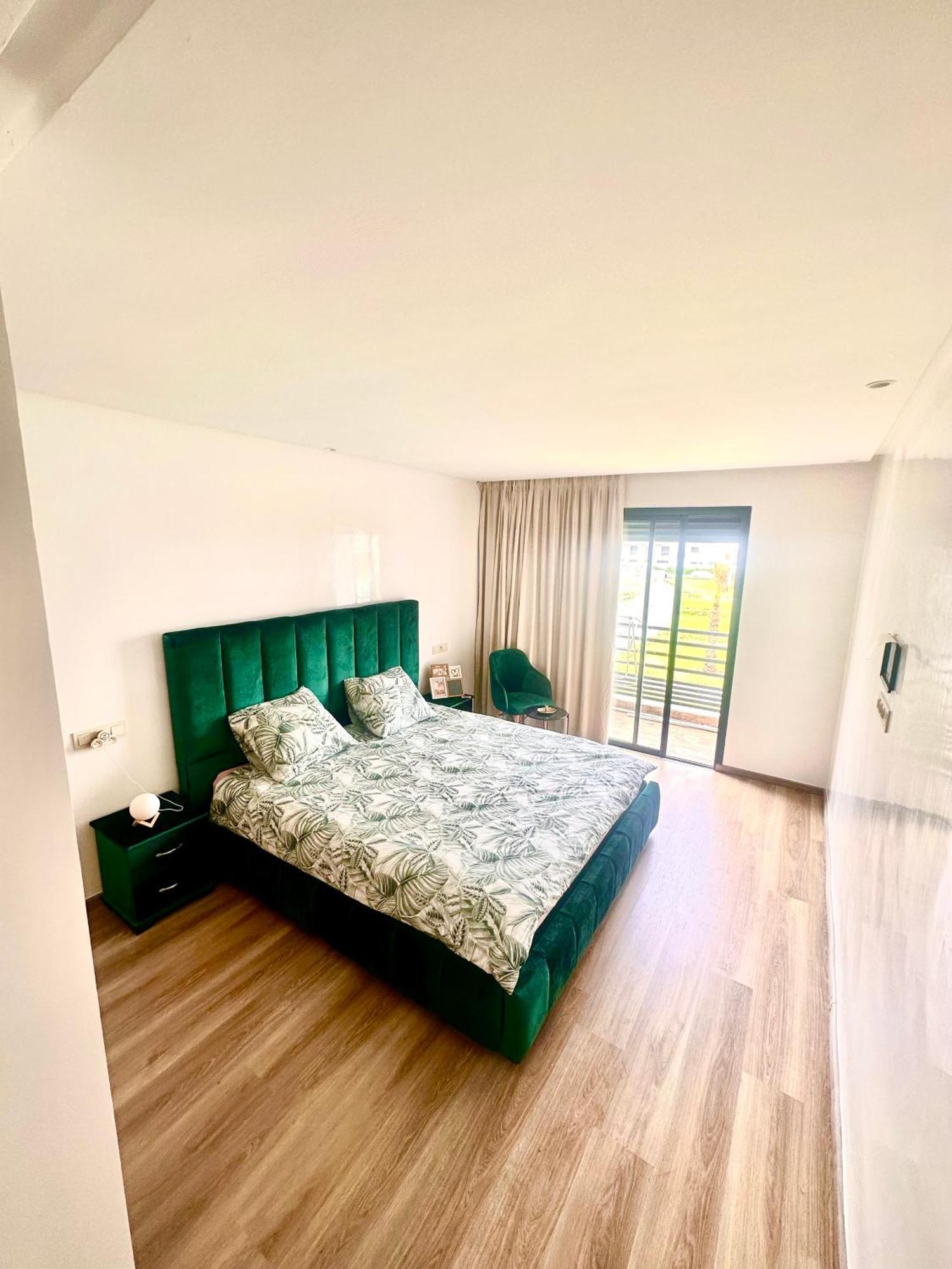 Appartement Cozy Avec Piscine Sidi Rahal  Eksteriør billede